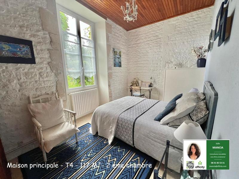 Maison - 295 m² - 10 pièces