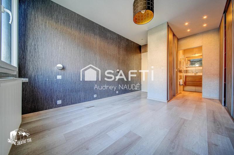 Maison - 135 m² - 7 pièces