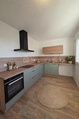 Appartement - 80 m² - 4 pièces