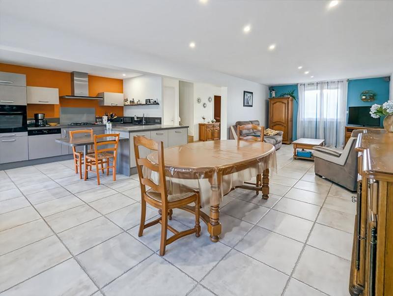 Maison - 105 m² - 6 pièces