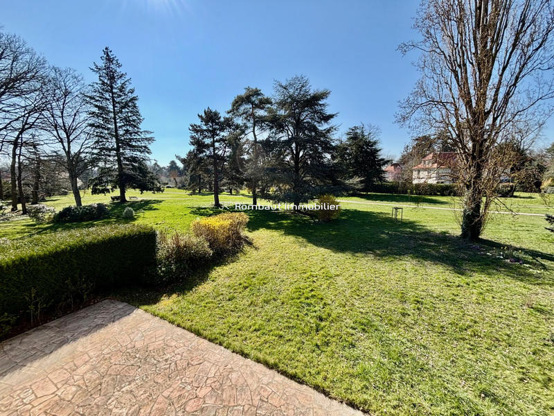 Maison - 195 m² - 7 pièces