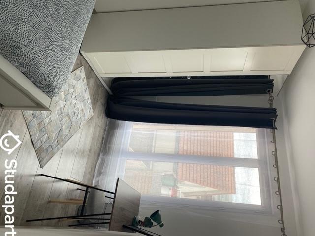 Chambre - 12 m² - 1 pièce