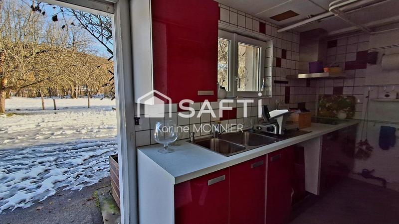 Maison - 185 m² - 9 pièces