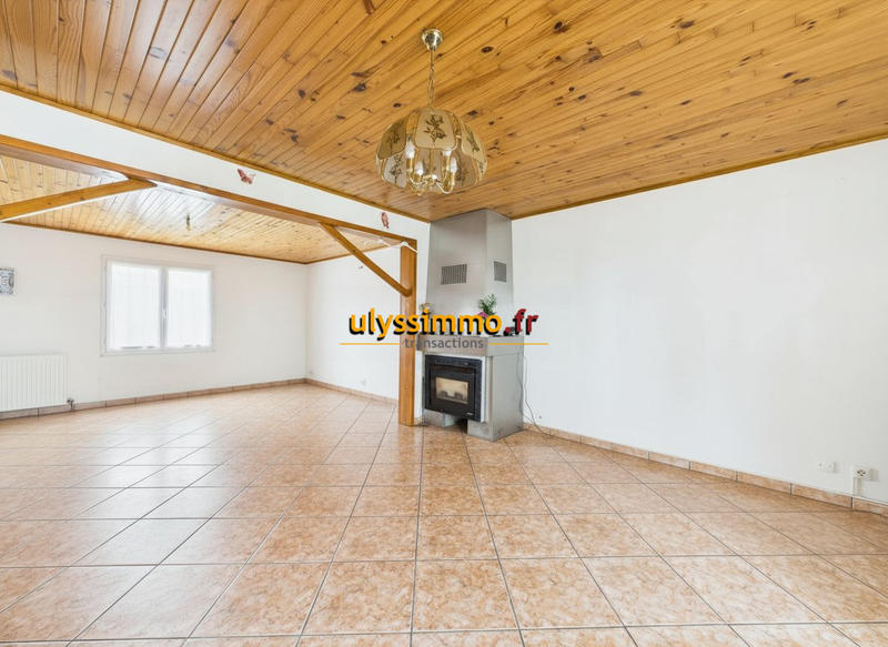 Maison - 184 m² - 8 pièces