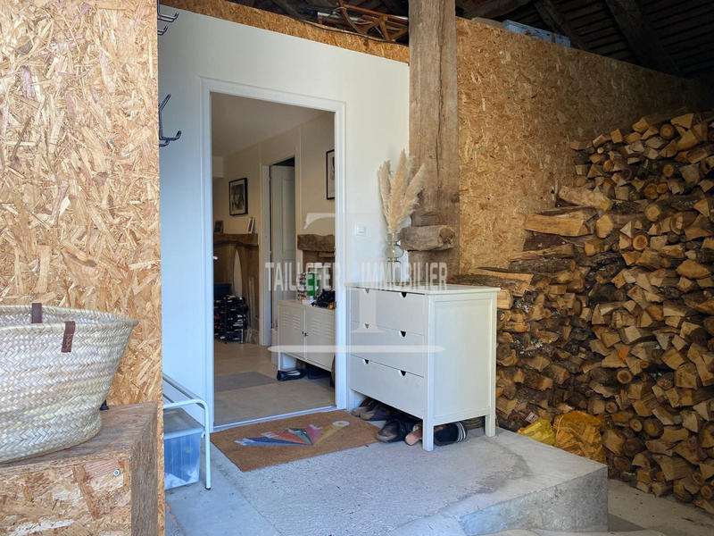 Maison - 298 m² - 9 pièces