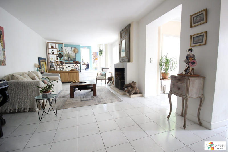 Maison - 143 m² - 7 pièces