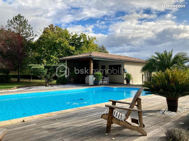 Moulin - 193 m² - 6 pièces