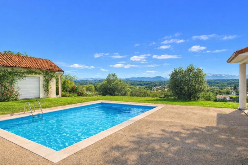 Maison - 191 m² - 6 pièces