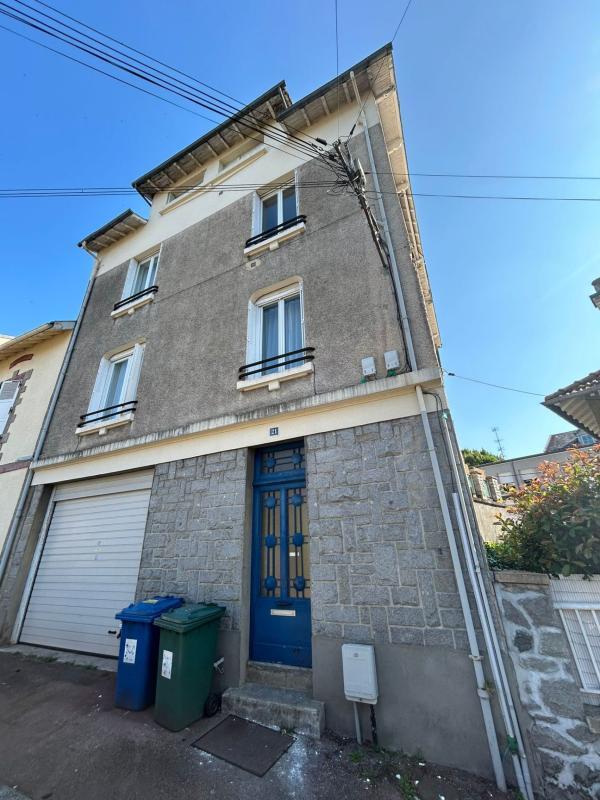 Immeuble - 208 m² - 12 pièces