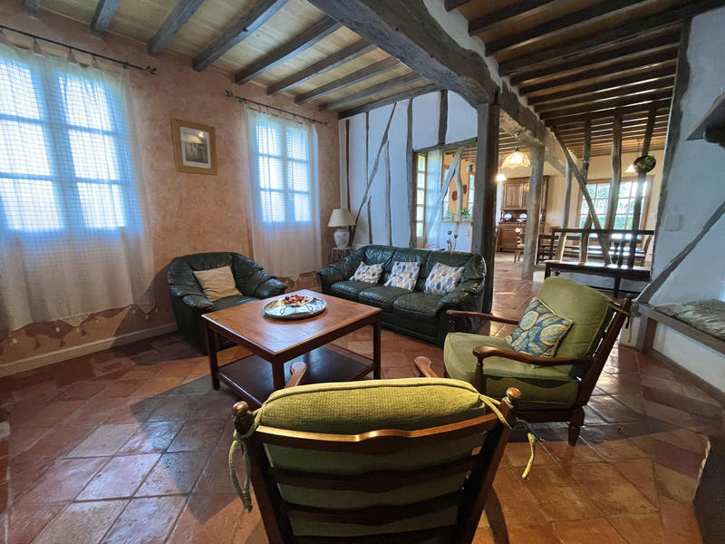 Maison - 278 m² - 9 pièces