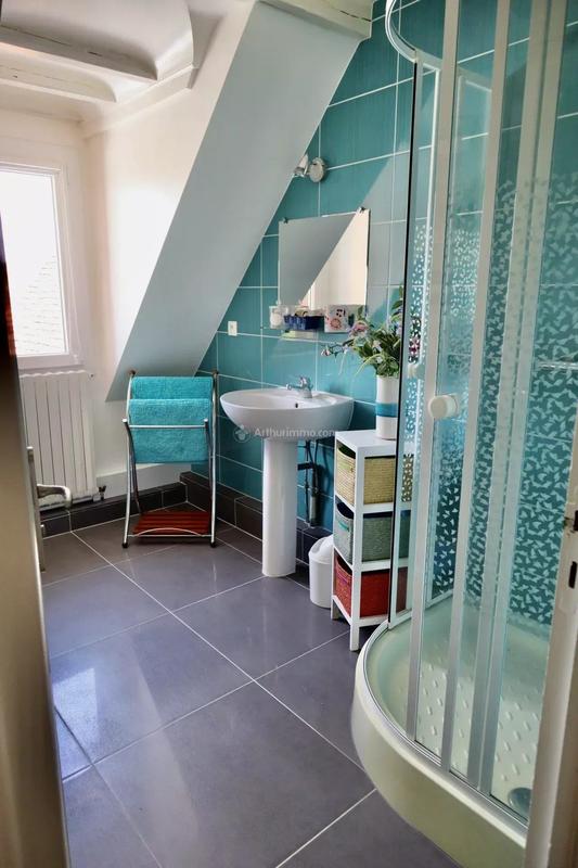 Maison - 274 m² - 6 pièces