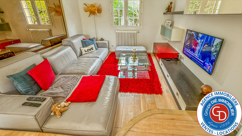 Maison - 160 m² - 6 pièces