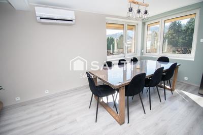 Appartement - 64 m² - 4 pièces