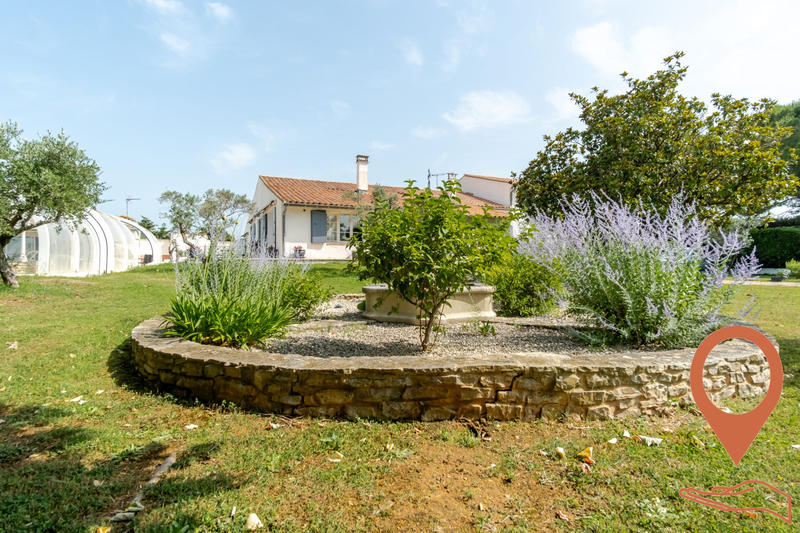 Villa - 182 m² - 9 pièces