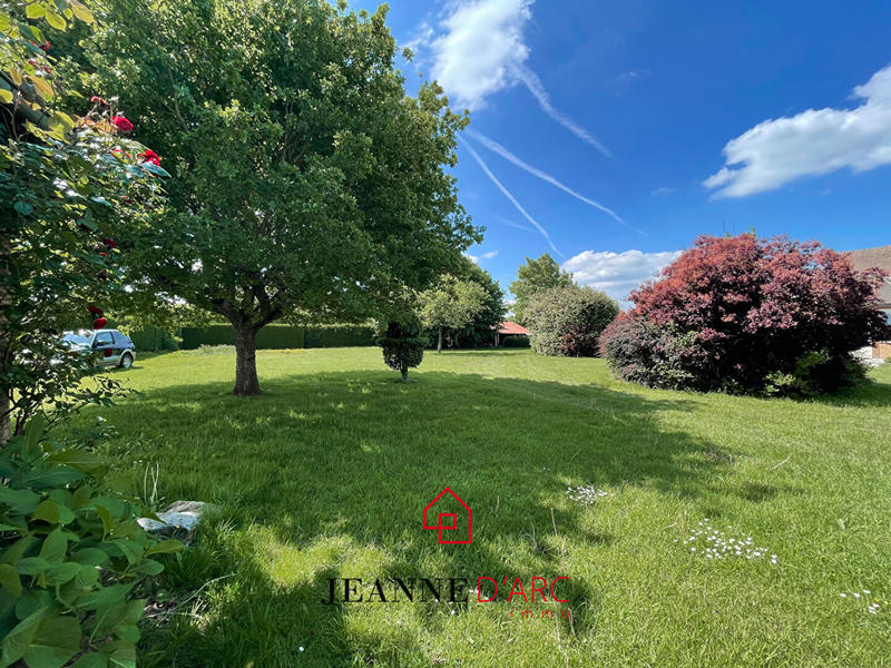 Maison - 210 m² - 8 pièces