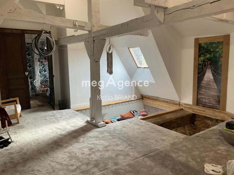 Maison - 259 m² - 9 pièces