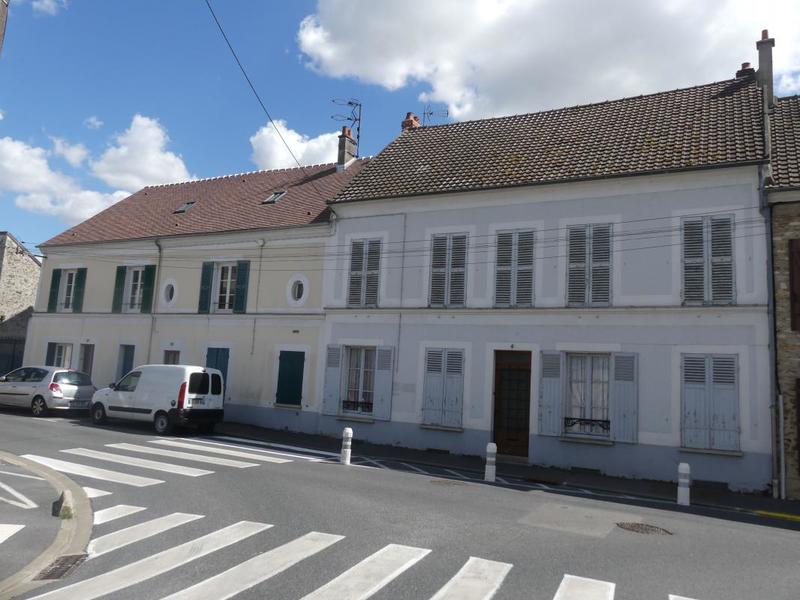 Maison - 312 m² - 10 pièces