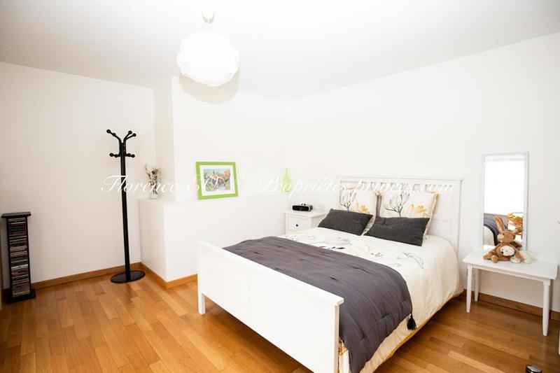 Maison - 218 m² - 5 pièces