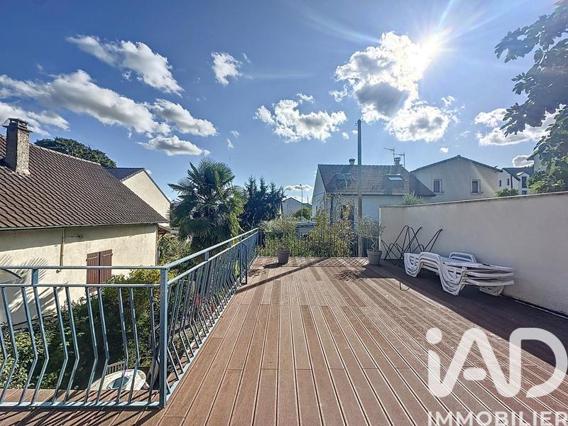 Maison - 110 m² - 4 pièces