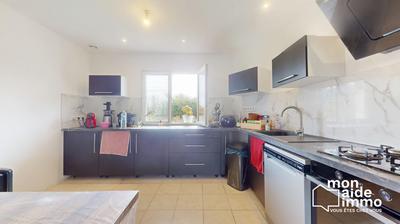 Maison - 95 m² - 4 pièces