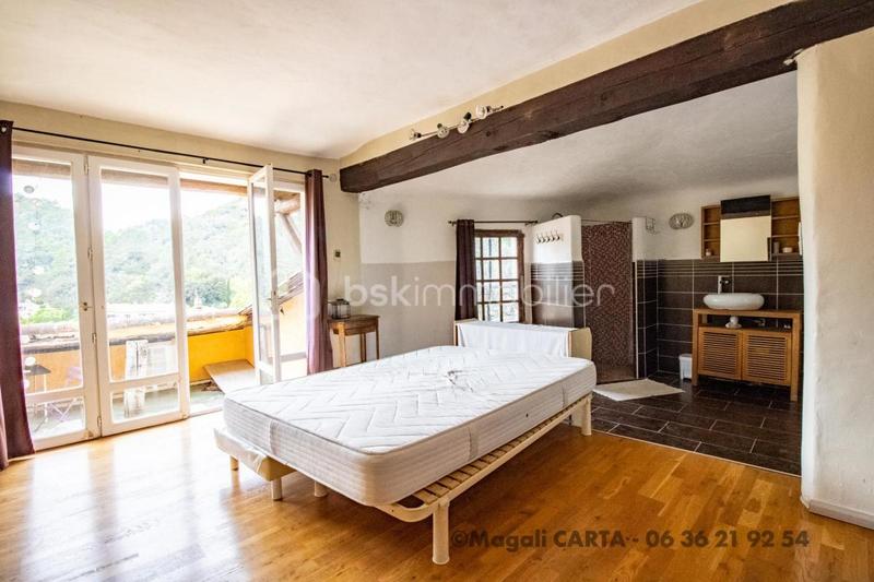 Demeure - 160 m² - 6 pièces