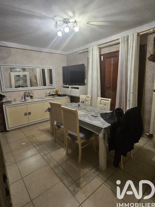 Maison - 185 m² - 10 pièces