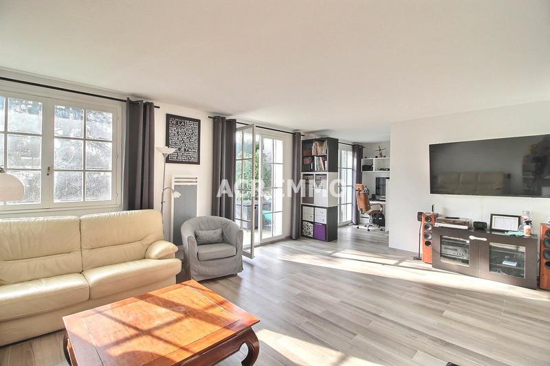 Maison - 124 m² - 7 pièces