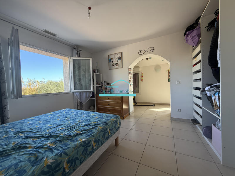 Propriété - 336 m² - 10 pièces