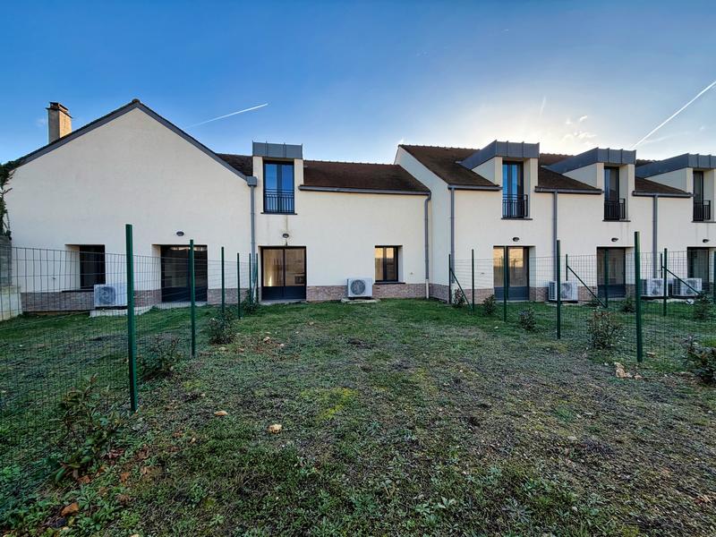 Maison - 88 m² - 4 pièces