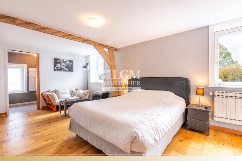 Villa - 256 m² - 5 pièces