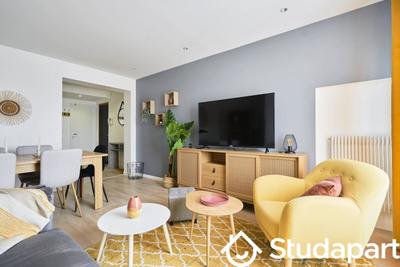 Chambre - 110 m² - 1 pièce