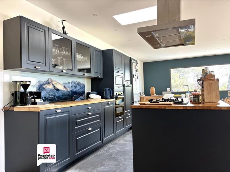 Maison - 150 m² - 3 pièces