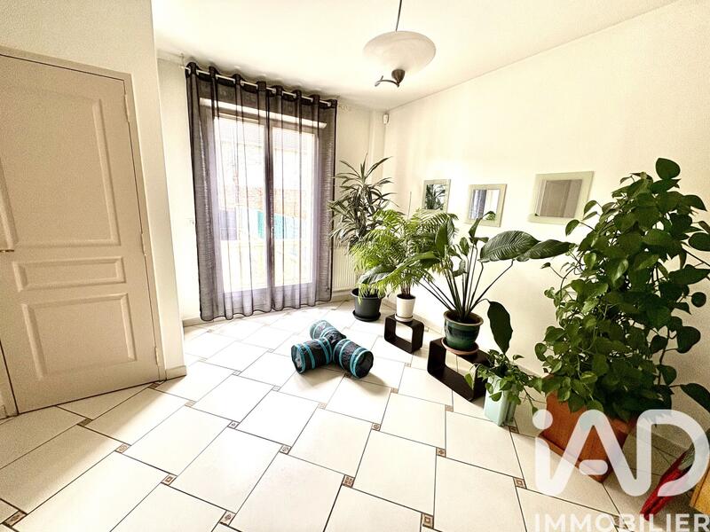 Maison - 136 m² - 5 pièces