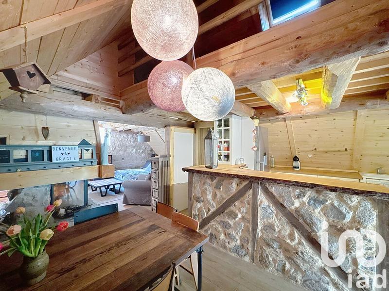 Maison - 95 m² - 3 pièces