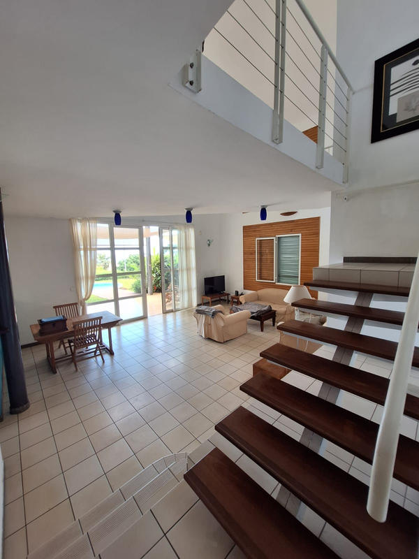 Villa - 180 m² - 7 pièces