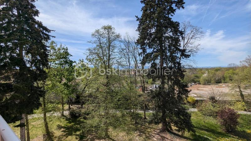 Appartement - 102 m² - 4 pièces