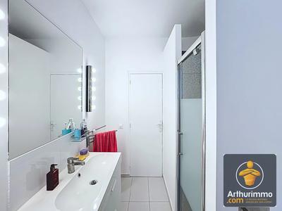 Maison - 300 m² - 10 pièces