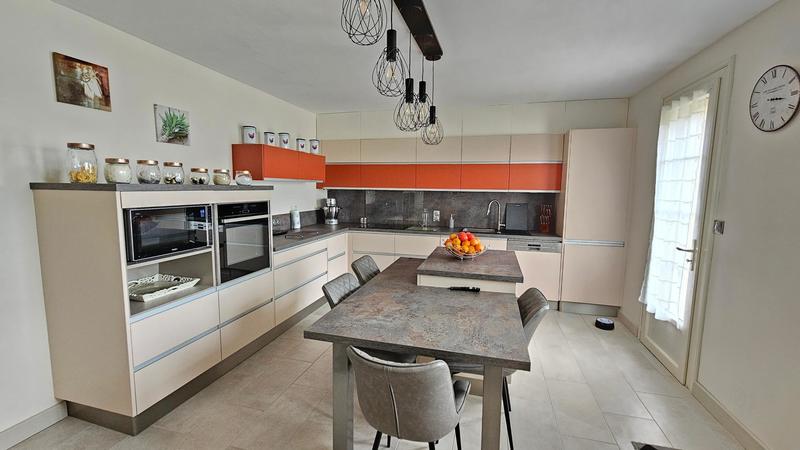 Maison - 148 m² - 5 pièces