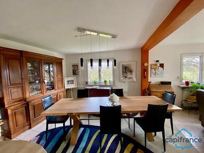 Maison - 172 m² - 7 pièces