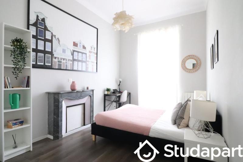 Chambre - 13 m² - 1 pièce