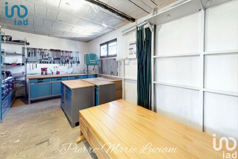 Maison - 185 m² - 6 pièces