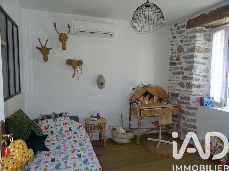 Maison - 340 m² - 8 pièces