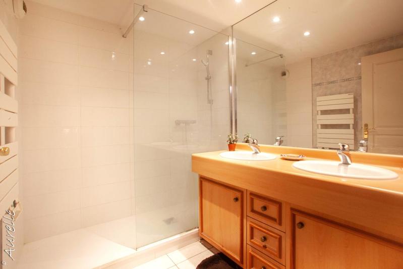 Appartement - 80 m² - 3 pièces