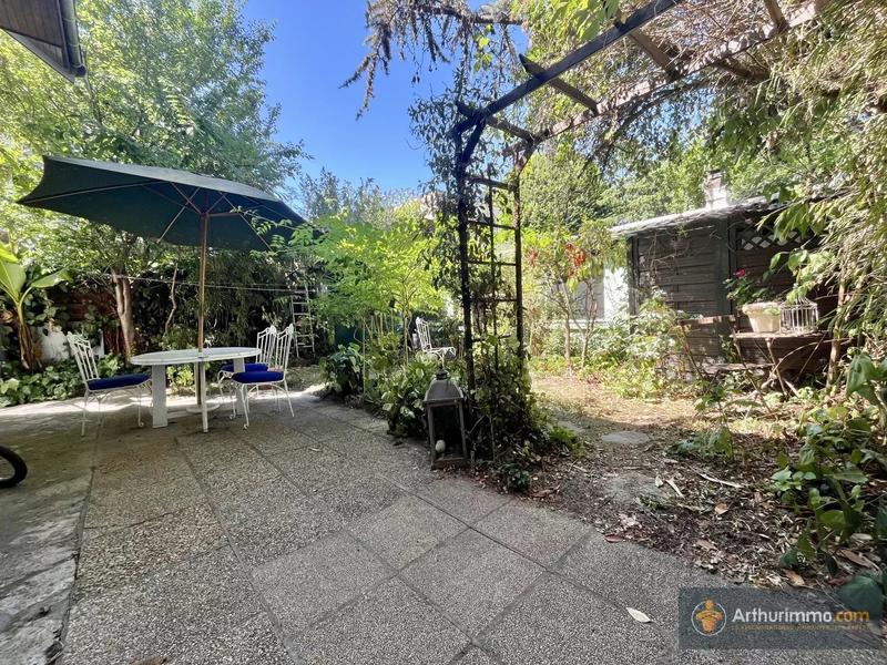 Maison - 177 m² - 8 pièces