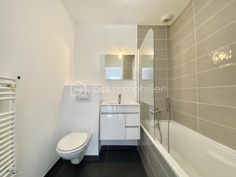 Maison - 83 m² - 5 pièces