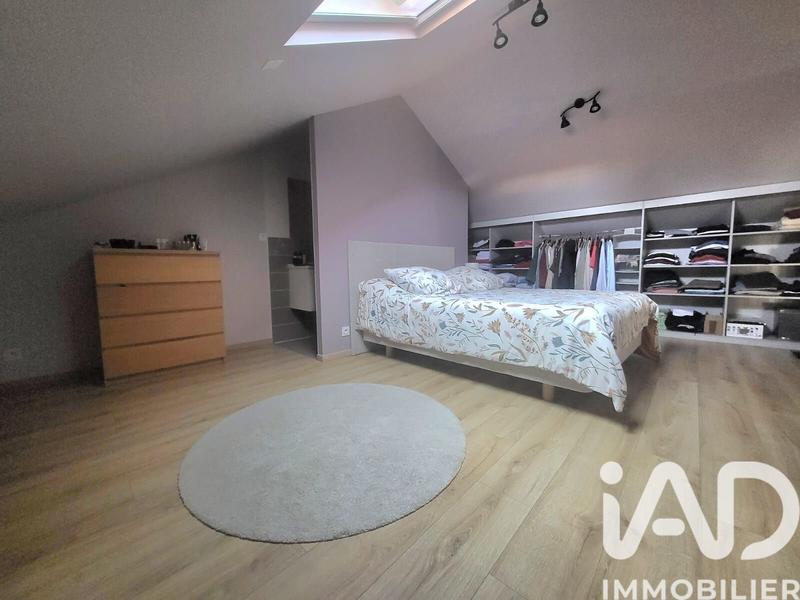 Loft - 140 m² - 5 pièces