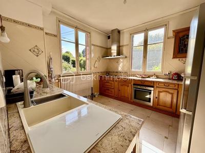 Maison - 170 m² - 7 pièces