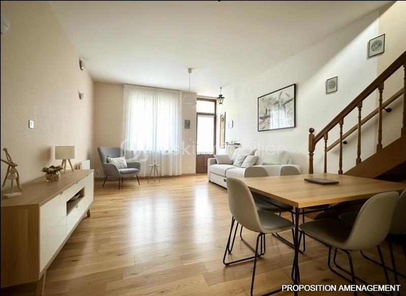 Maison - 99 m² - 4 pièces