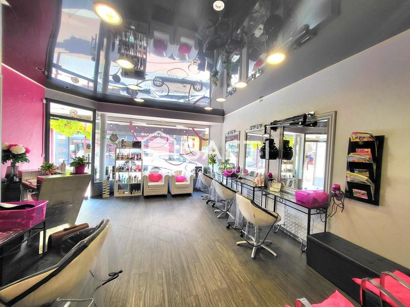 Local commercial - 40 m² - 2 pièces