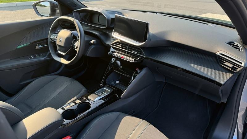 Peugeot 2008 II 136 50 kWh Allure Pack - Garantie constructeur Entretien